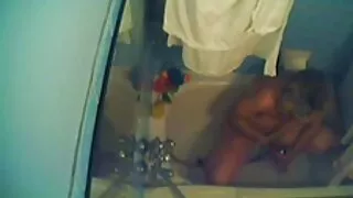 Il partner gestisce abilmente il porno lupo xxx culo dell'amante