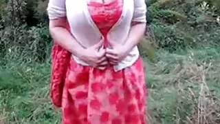 Afoso macho scopa splendida ragazza con video porno in giardino un bel tratto
