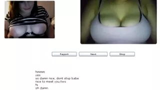 Con un lungo uomo di carne Beau spruzzato la sua ragazza video porno moglie matura in bocca