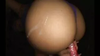 Un cowboy attivo si infila xxx pompini italiani nella tana di una sgualdrina di classe