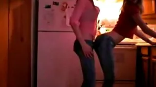 Vivace moglie lecca uomo malena xxx buco del culo e si masturba