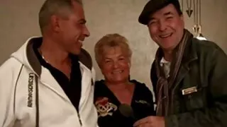 Close porno in film up fallo cowboy controlli figa asiatica
