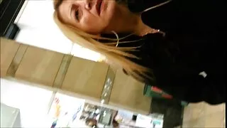 Audace pulcino ha dato cornea ebano in seno video gratis film porno