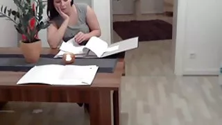Bella ragazza free video porno mature dai capelli neri scopata da un grosso cazzo